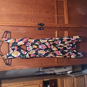 Lilka Size Small Floral Side-hem Dress